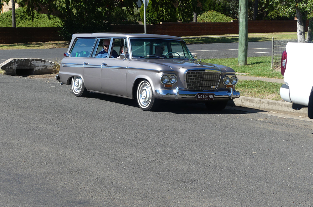 1970902